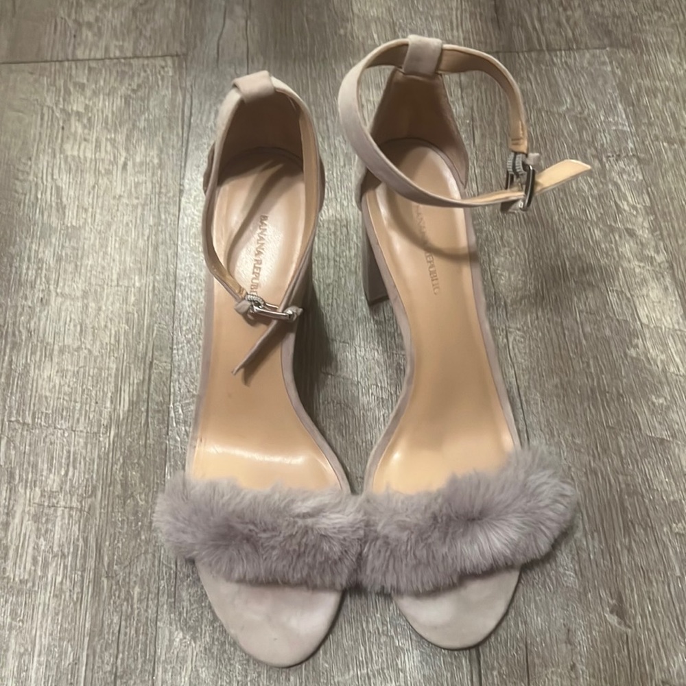 Banana Republic Heels